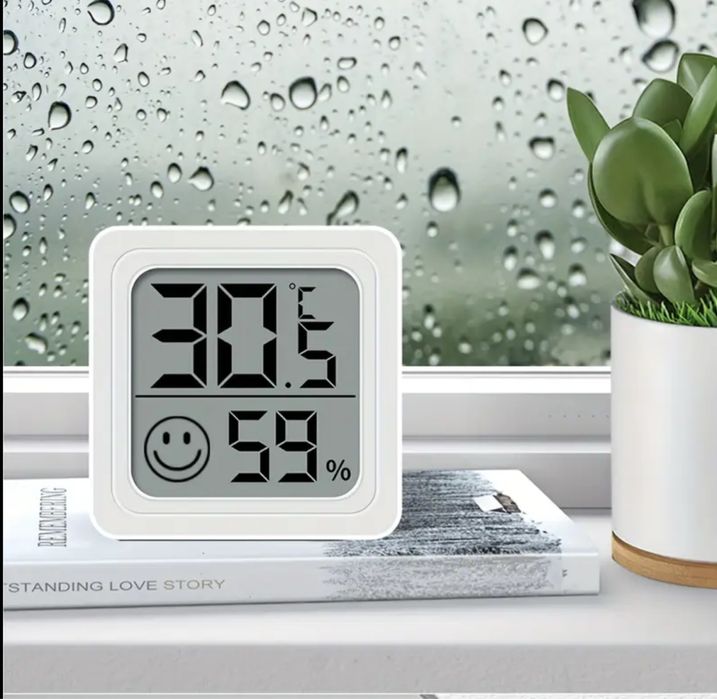 Mini termometru pentru camera