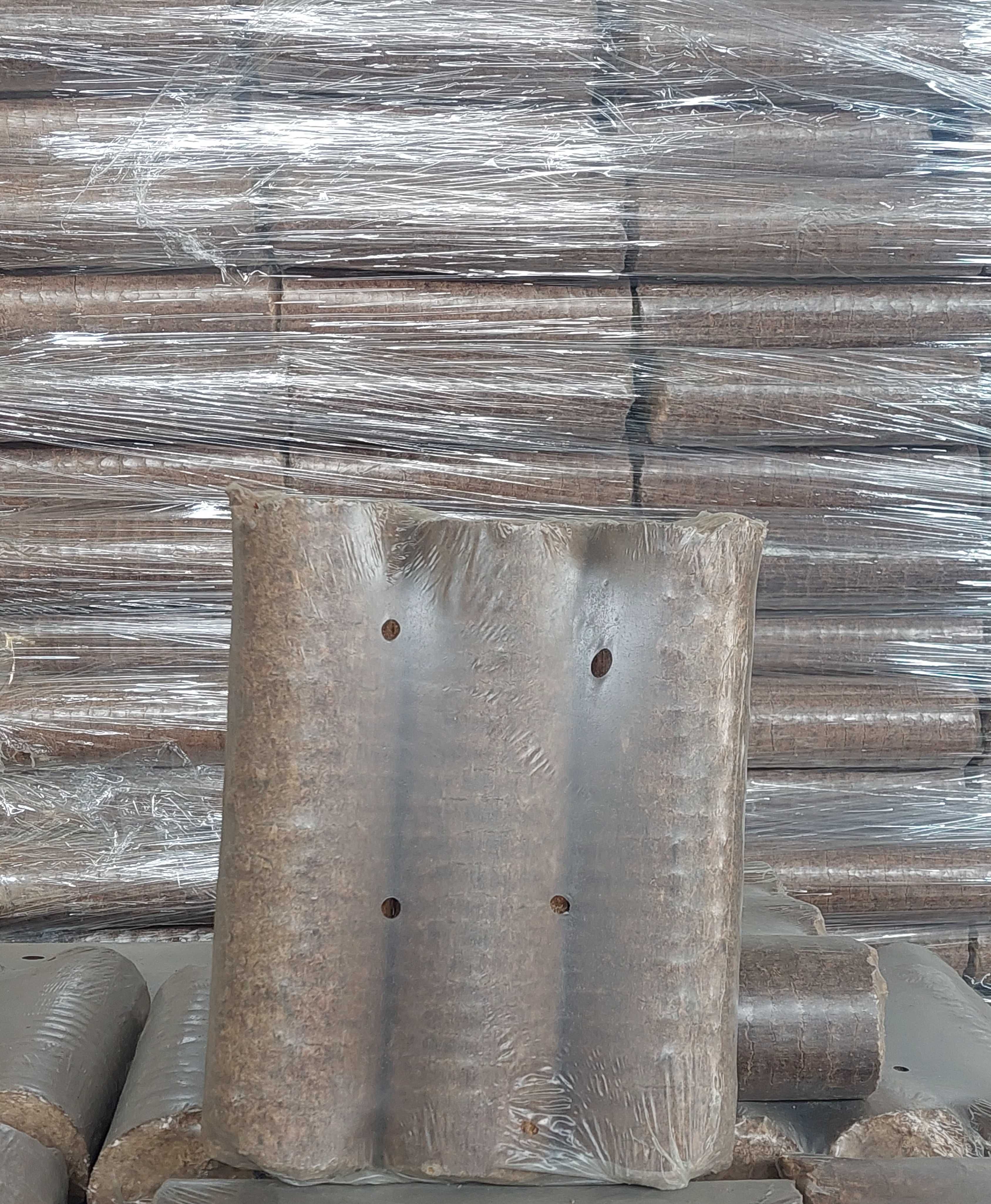 Brichete Din Rumegus De Fag - 1050 lei/tona