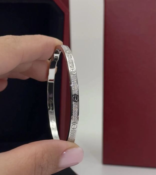 Дамска гривна Cartier Love Small Paved