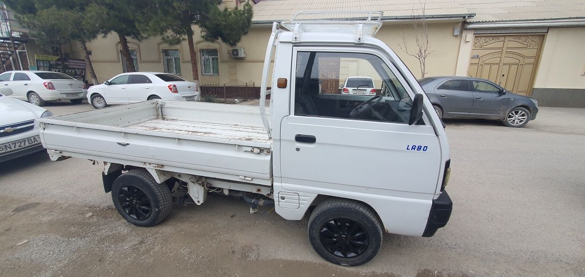 Labo 1999  mator xadavoy zo‘r akumlator yangi balonlar yangi