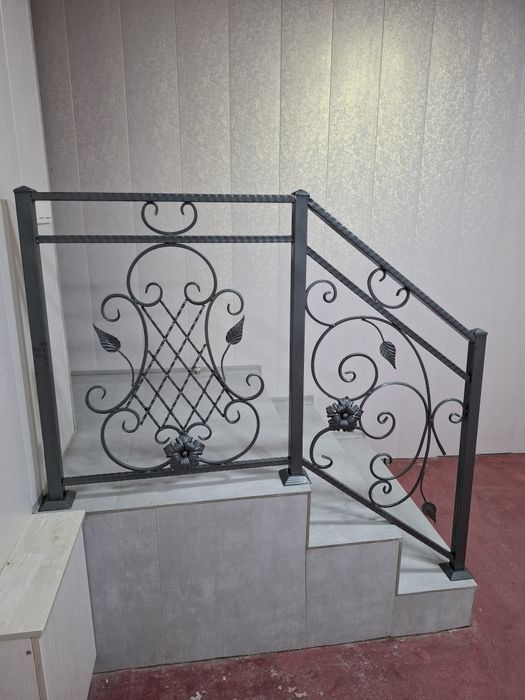 Перила ограждения из качественного метала. Продам недорого. Новая.