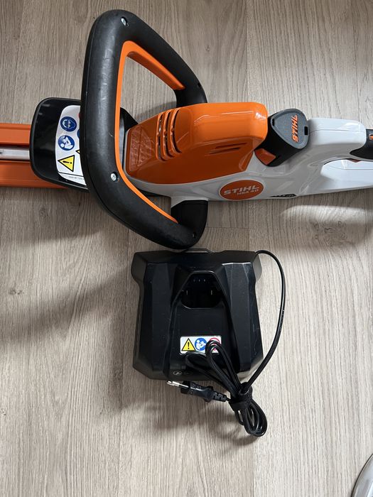 Foarfeca electrica de gard viu Stihl HSA 40 completa-Noua