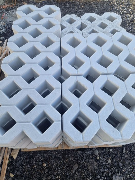 Pavaj ecologic / grila beton / pavaj taluz