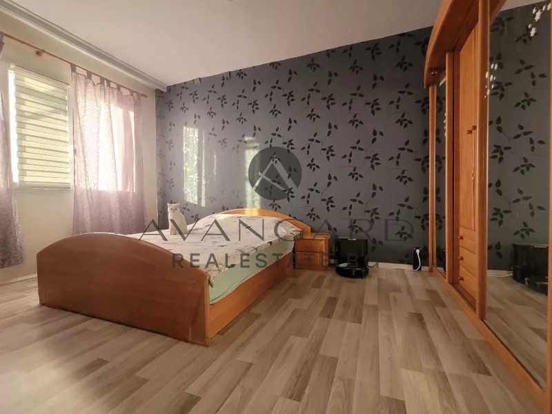Продава се Тристаен апартамент в Пловдив, Коматево - 86 кв.м за 1448 €/кв.м - Снимка #3