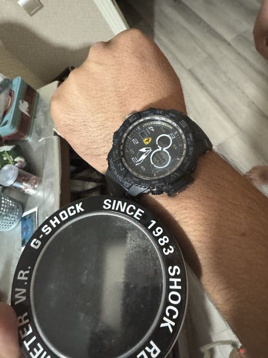 Продаю часы