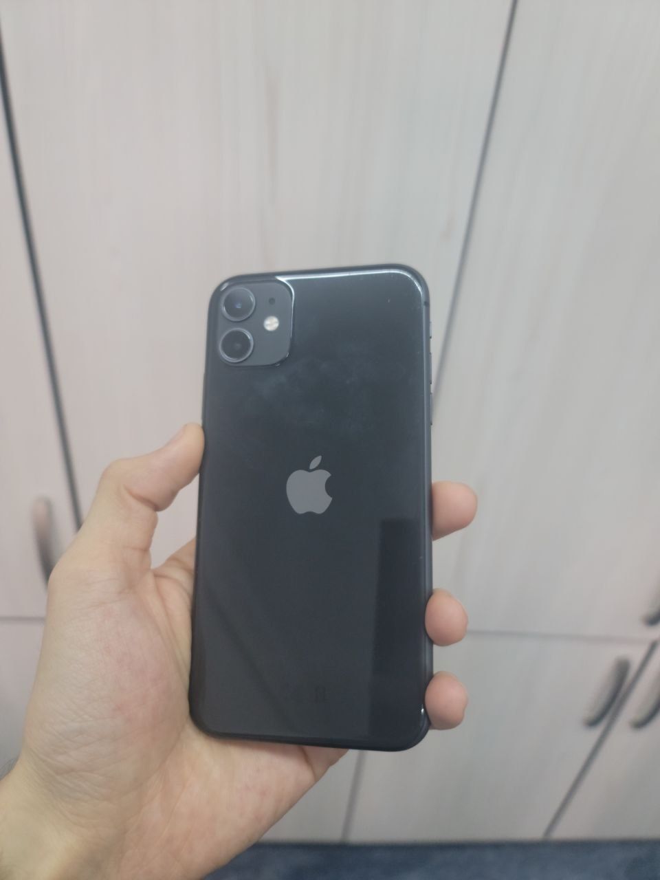 IPhone 11 qora 64gb