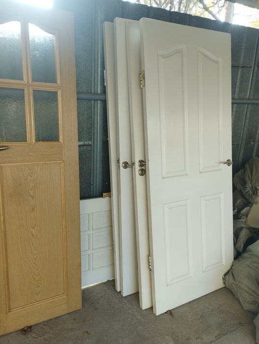Продам двери в хорошем состоянии