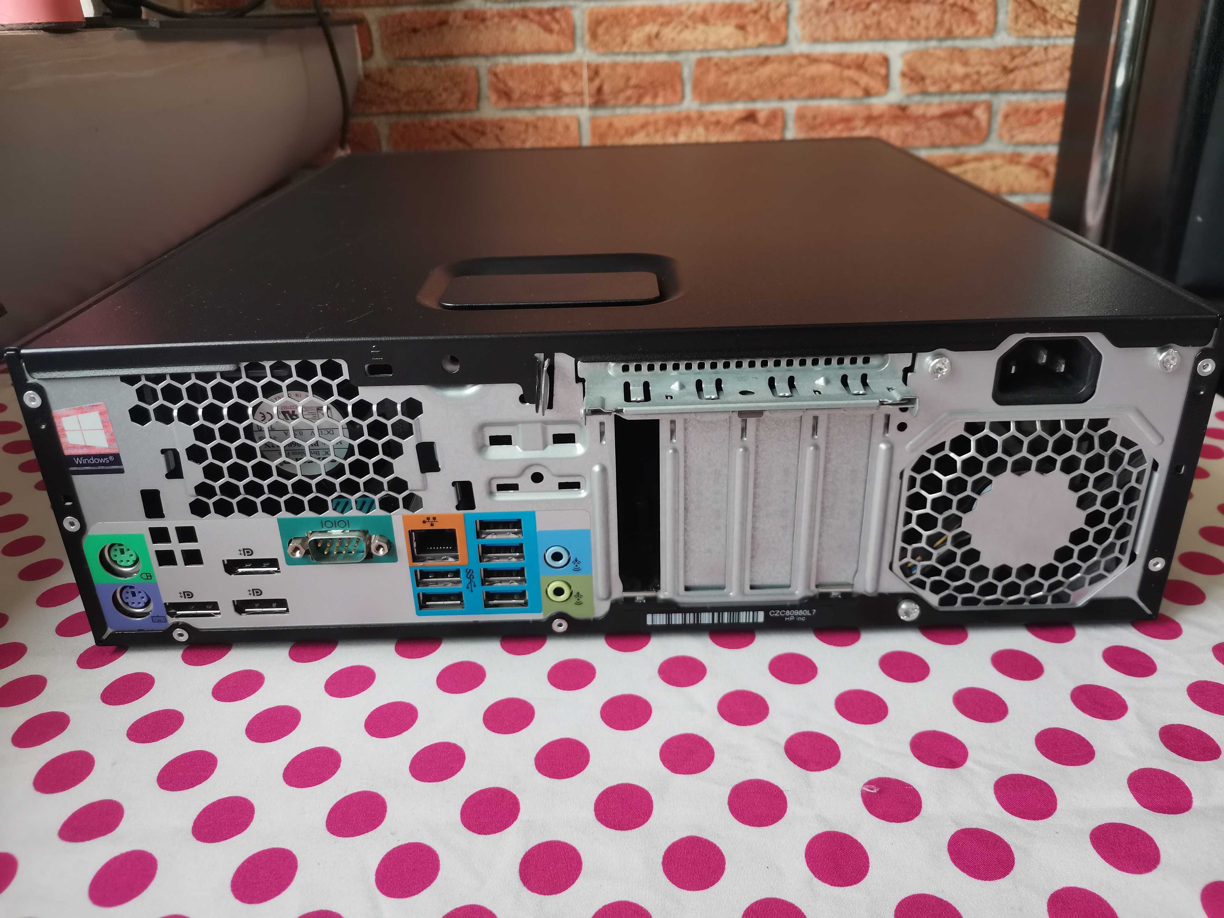 Computer HP Z240 I3 7100, 8GB DDR 4, SSD 250 GB.