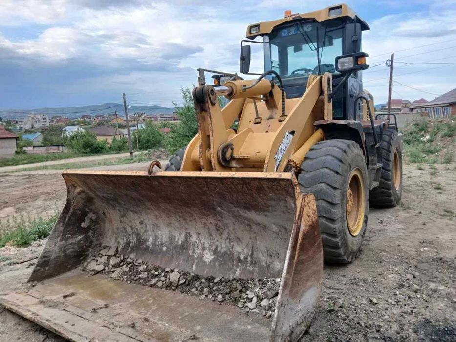 Услуги погрузчика 2-кубового. Доставка строительного материала и Угля.