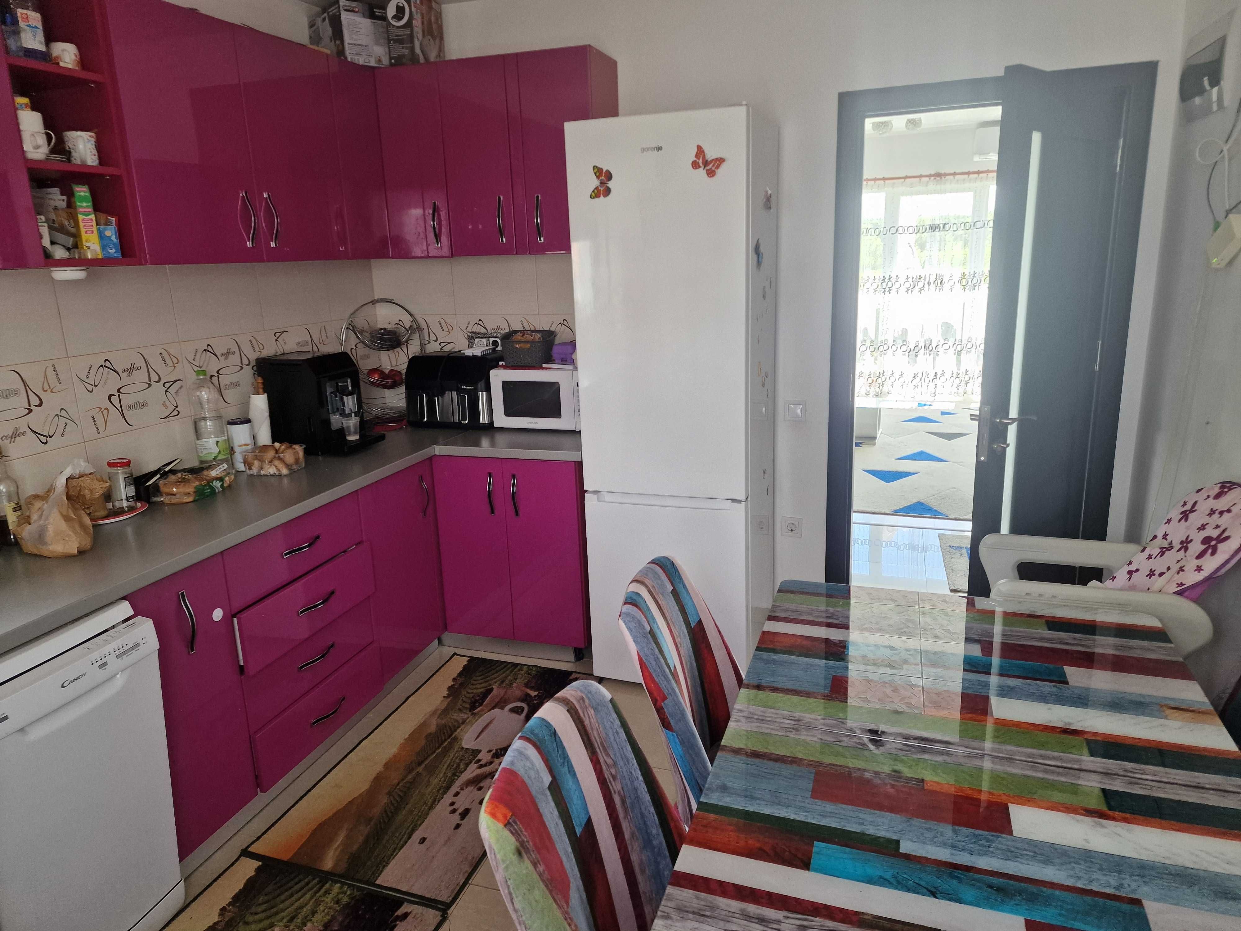 Apartament cu 4 camere la vila constructie 2018