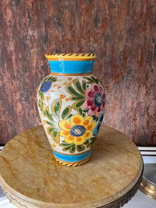 Vază ceramică pictată manual
