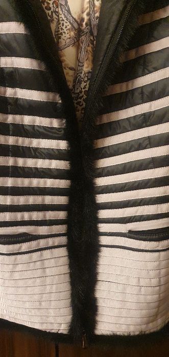 Haina dama eleganta cu guler și margine din blana neagraa