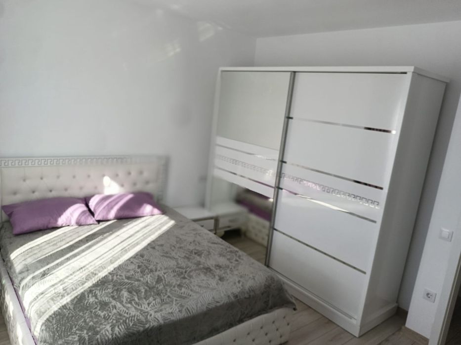 Închiriez apartament cu 2 camere în bloc nou!