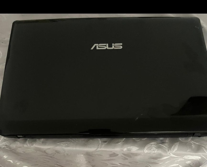 Laptop Asus, in stare de funcționare