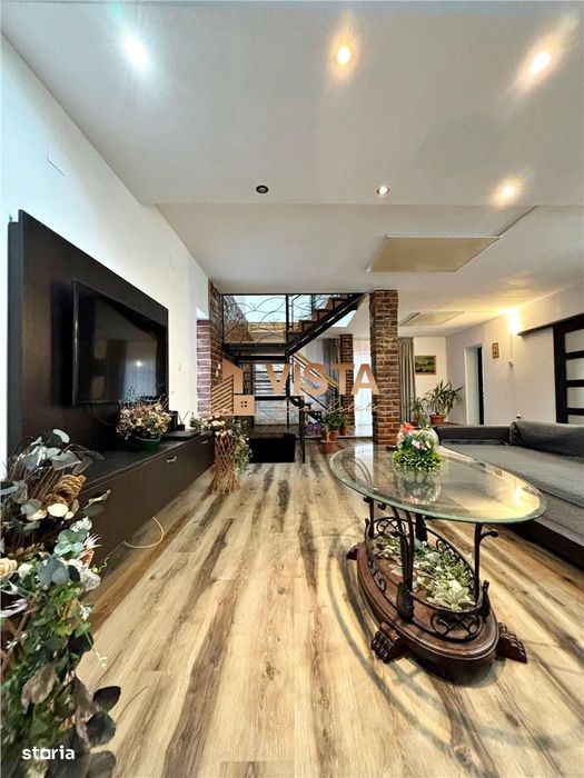 Casa individuala, S+P+M, 5 dormitoare, teren 586mp, zona buna, Harman