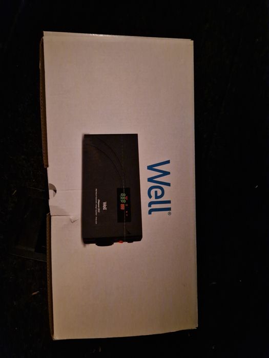 Stabilizator de tensiune cu releu, slim Well AVR-REL-SLIMPOWER500-WL,