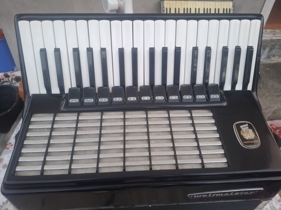Acordeon Weltmeister stella