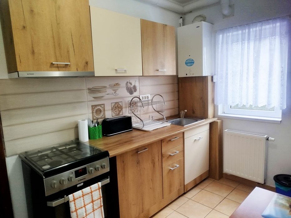 Închiriez apartament 2 camere ARED UTA