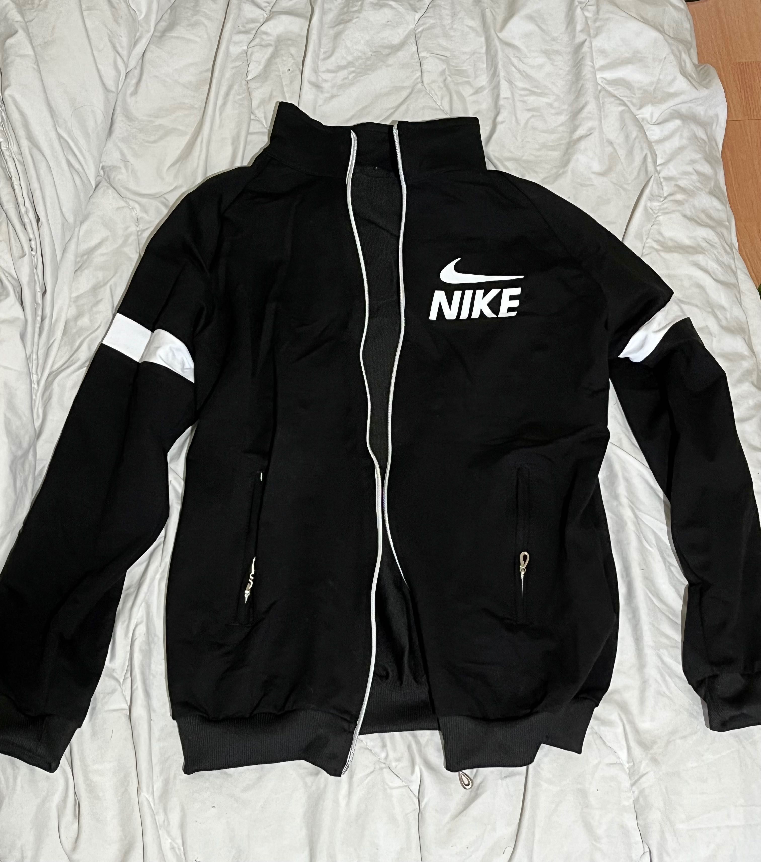 Дамски горнища на Nike, adidas, Puma, guess