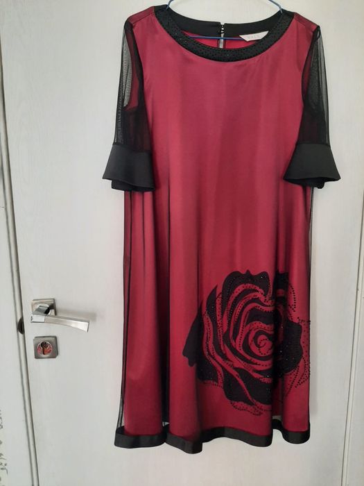 Продам платья вечерние, на каждый день