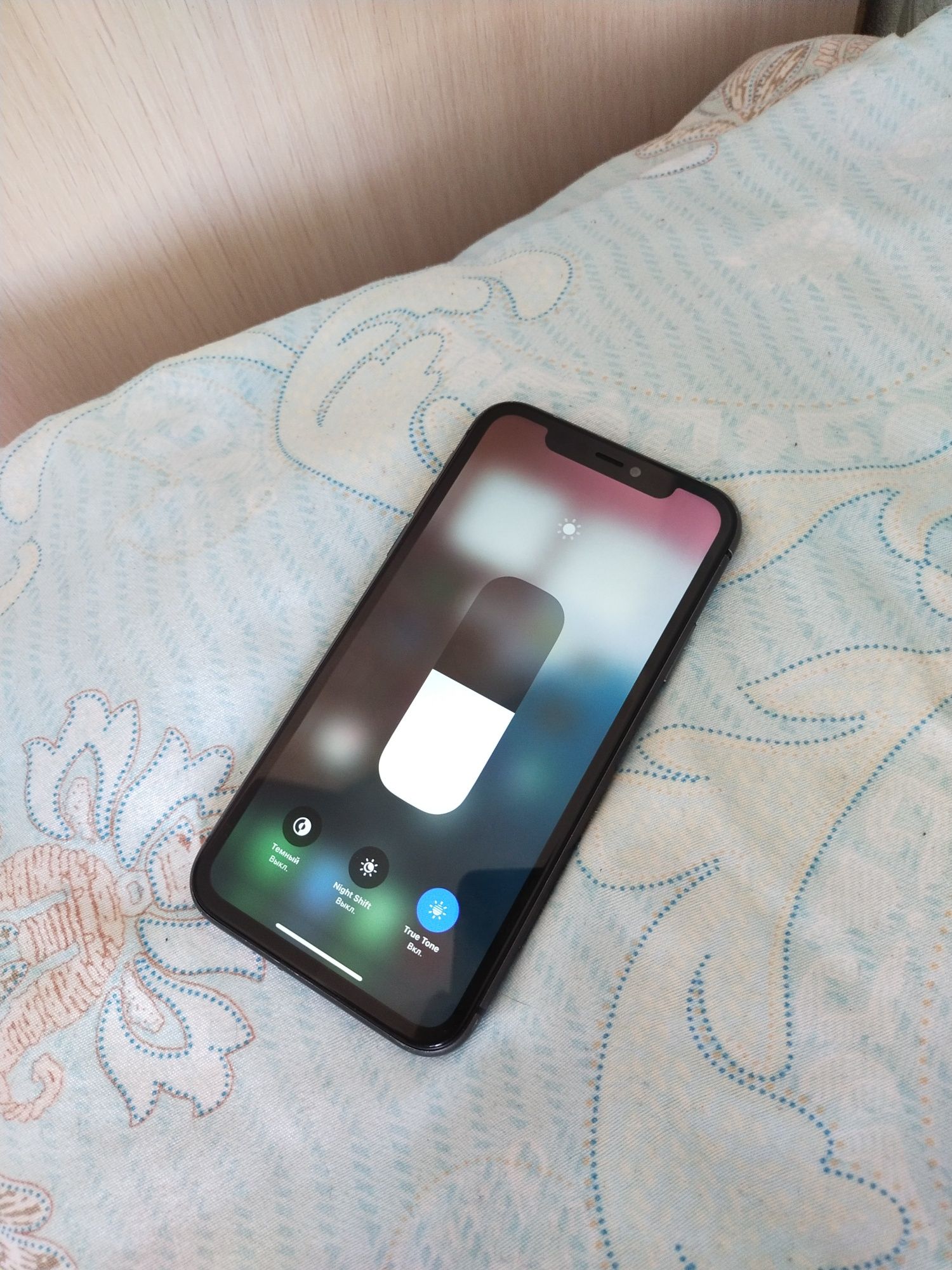 Iphone 11 продам