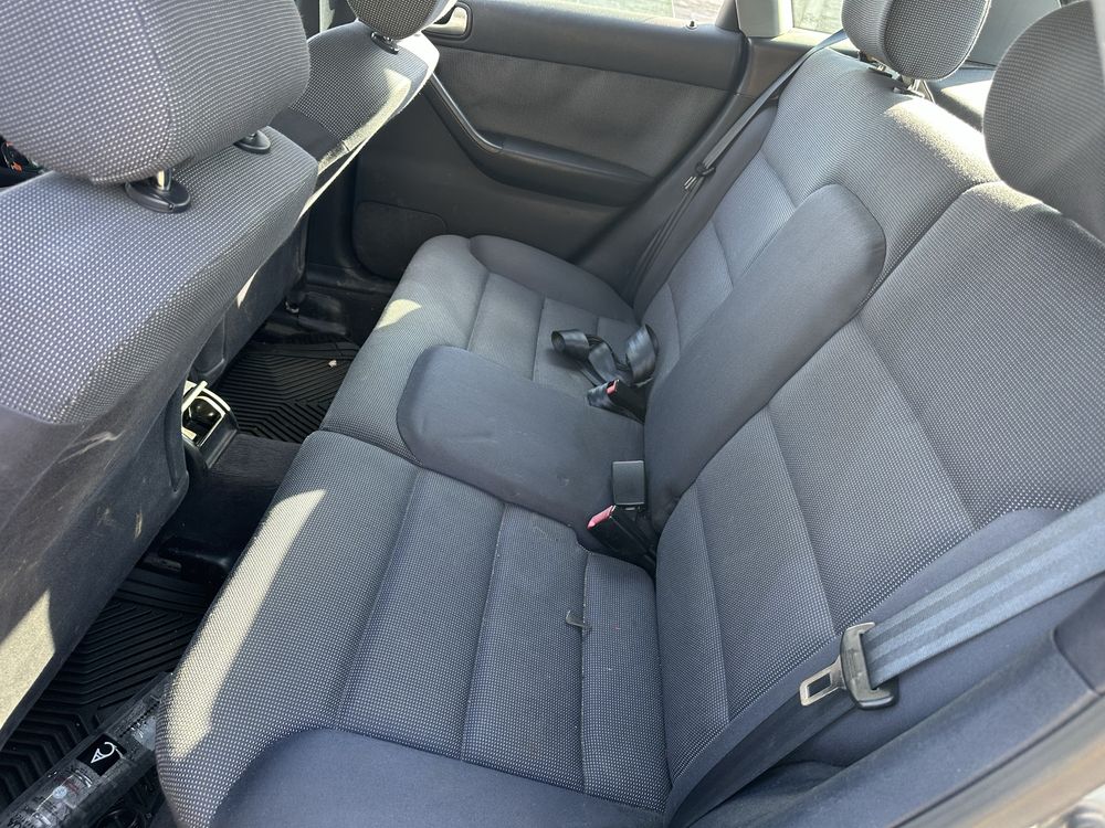Vand Audi A3 , 1.6 benzina