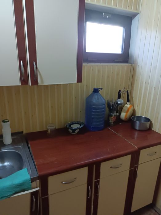 Продается дача   6 сотак не далеко  от Ташкента 40 минут