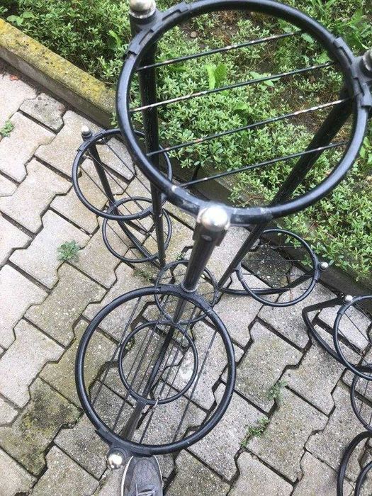 Etajere/ suport flori, 2 buc, cate 7 ghivece fiecare, metal, plastic
