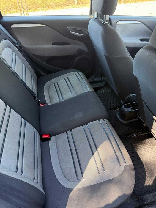 Fiat Punto 1.2 Бензин – 2012 г. – 5 врати – Тъмносин