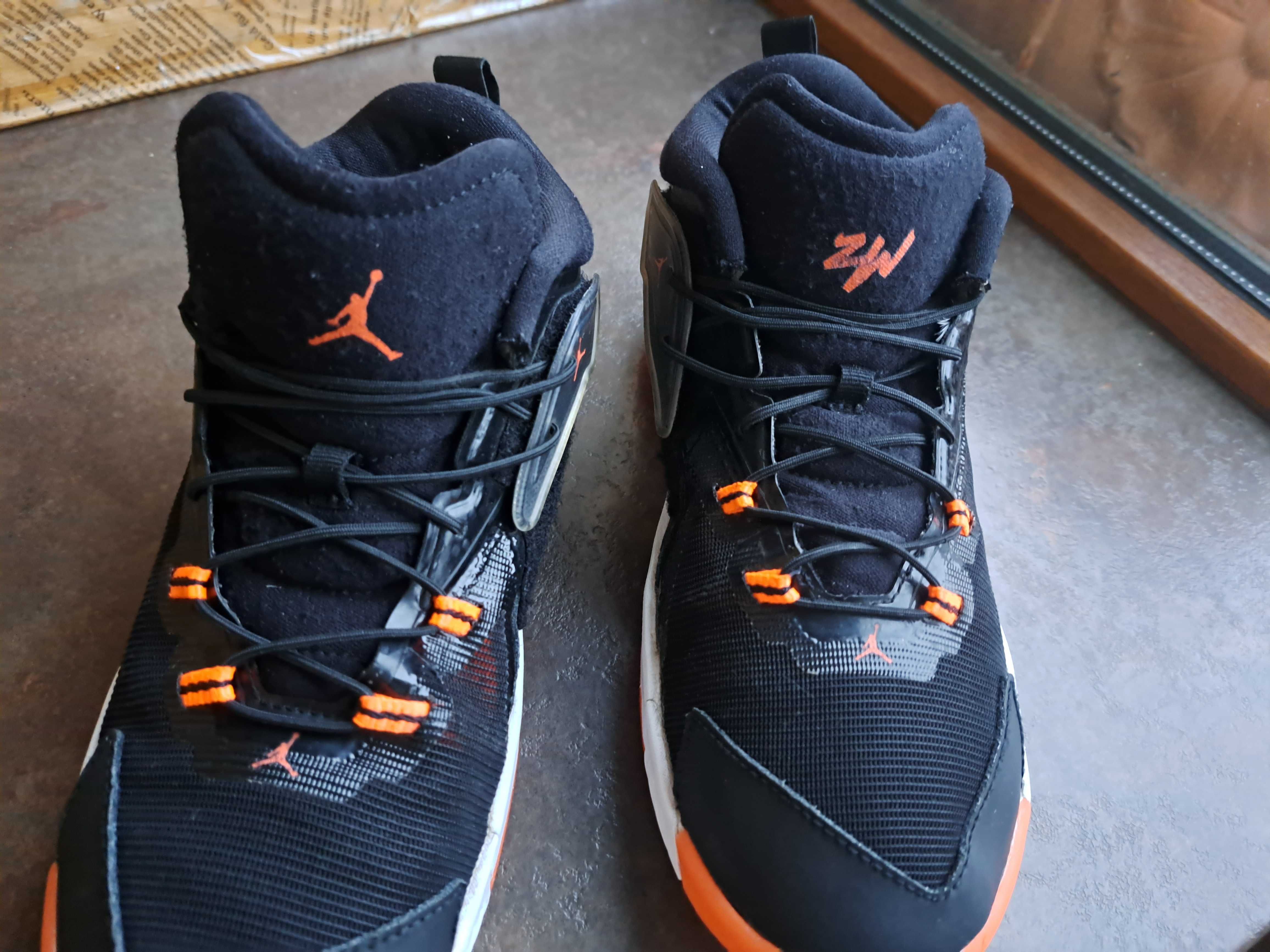 детски -маратонки Nike Jordan,спортни обувки,кецове,найк,номер 35