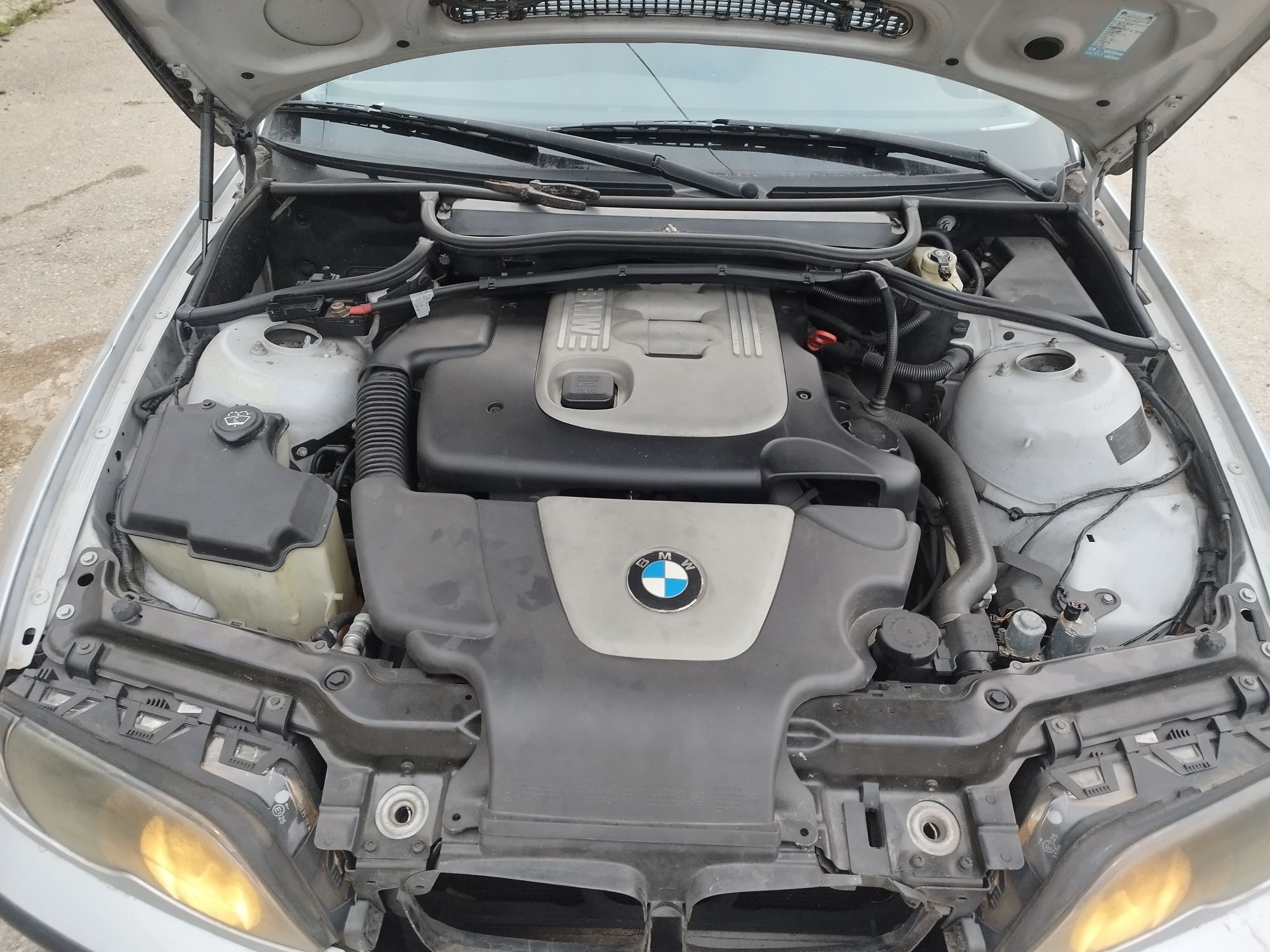 Продавам BMW E46 320D  150 6 степенна кутия фейс