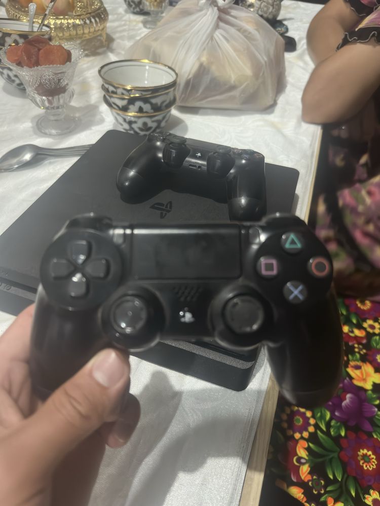 Playstation 4 1 terrabayt