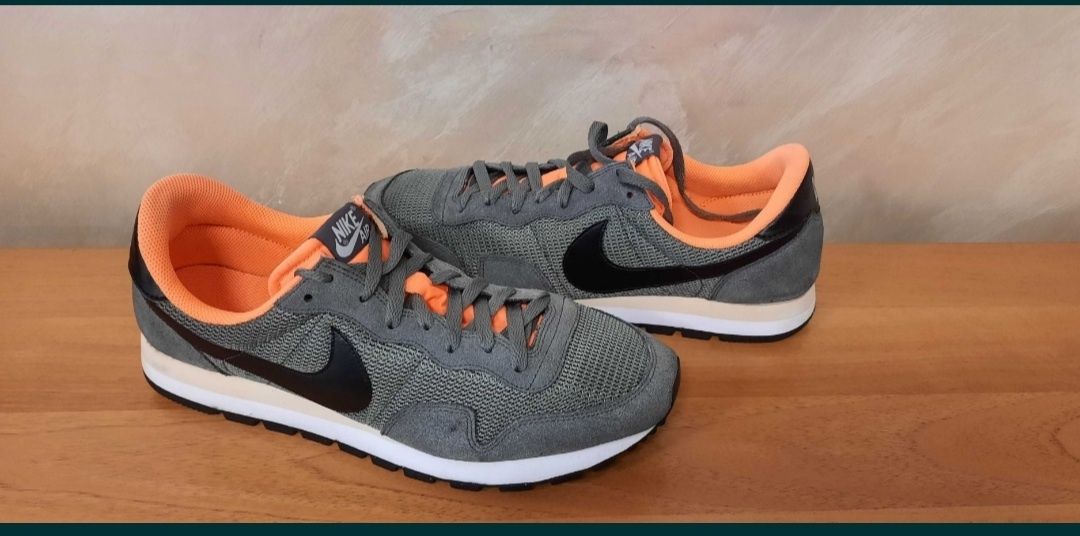 Nike Air Pegasus 83