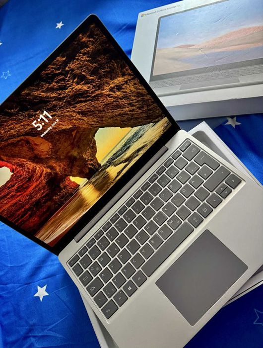 Microsoft Surface laptop Go (cu touchscreen)