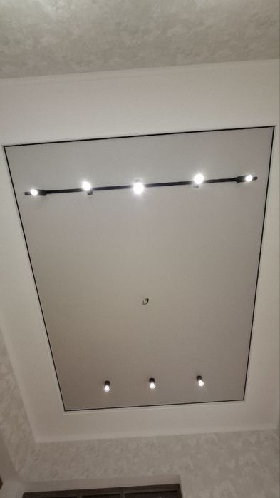 Натяжные потолки и 3D фотообои