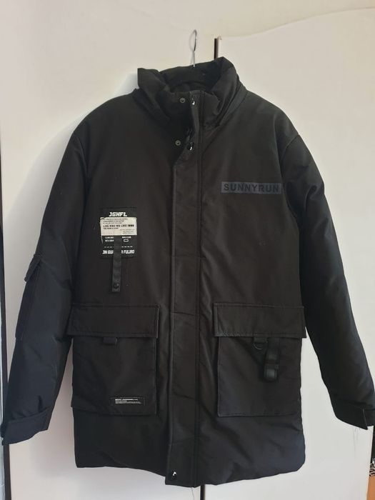 Продам зимнию куртку.