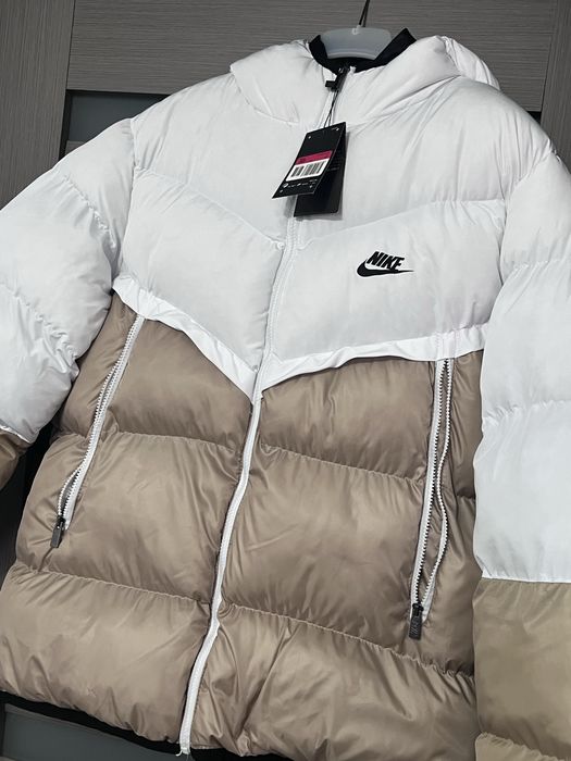 Vand geaca nike