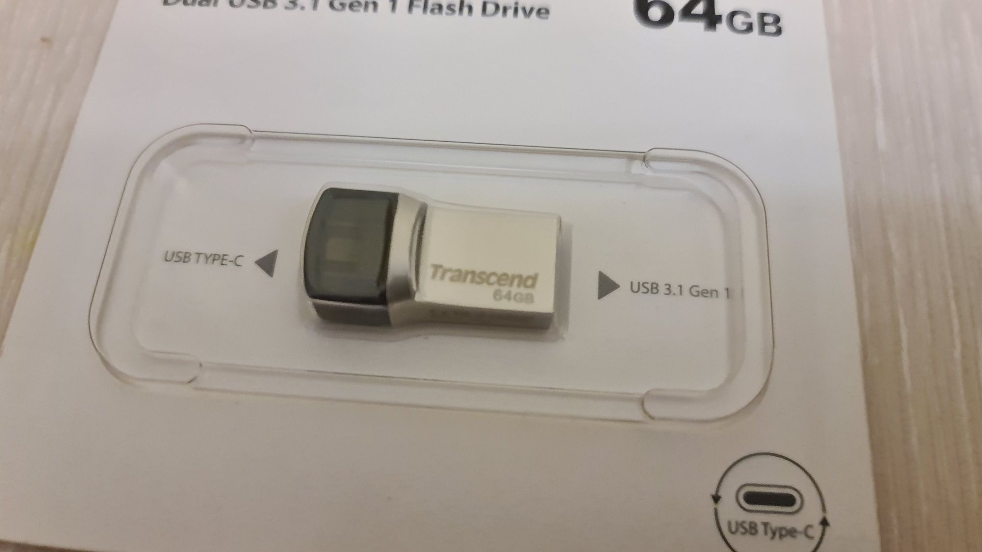 Продам флешку USB TYPE C 64Gb.НОВАЯ