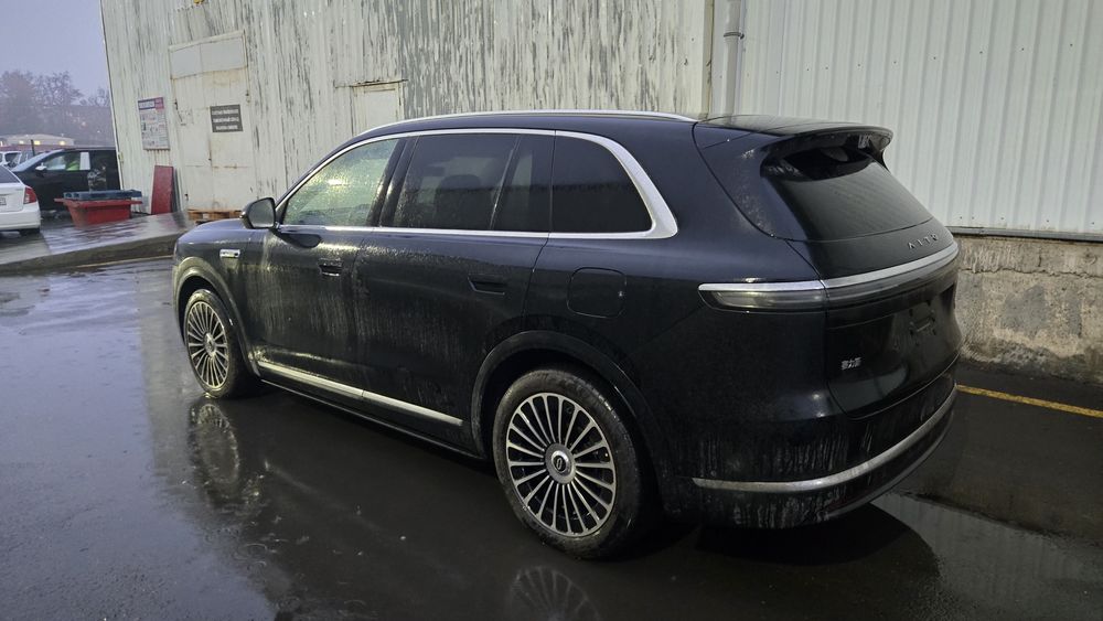 Aito M7 2026 Ultra 5 seats 4wd + доп опции