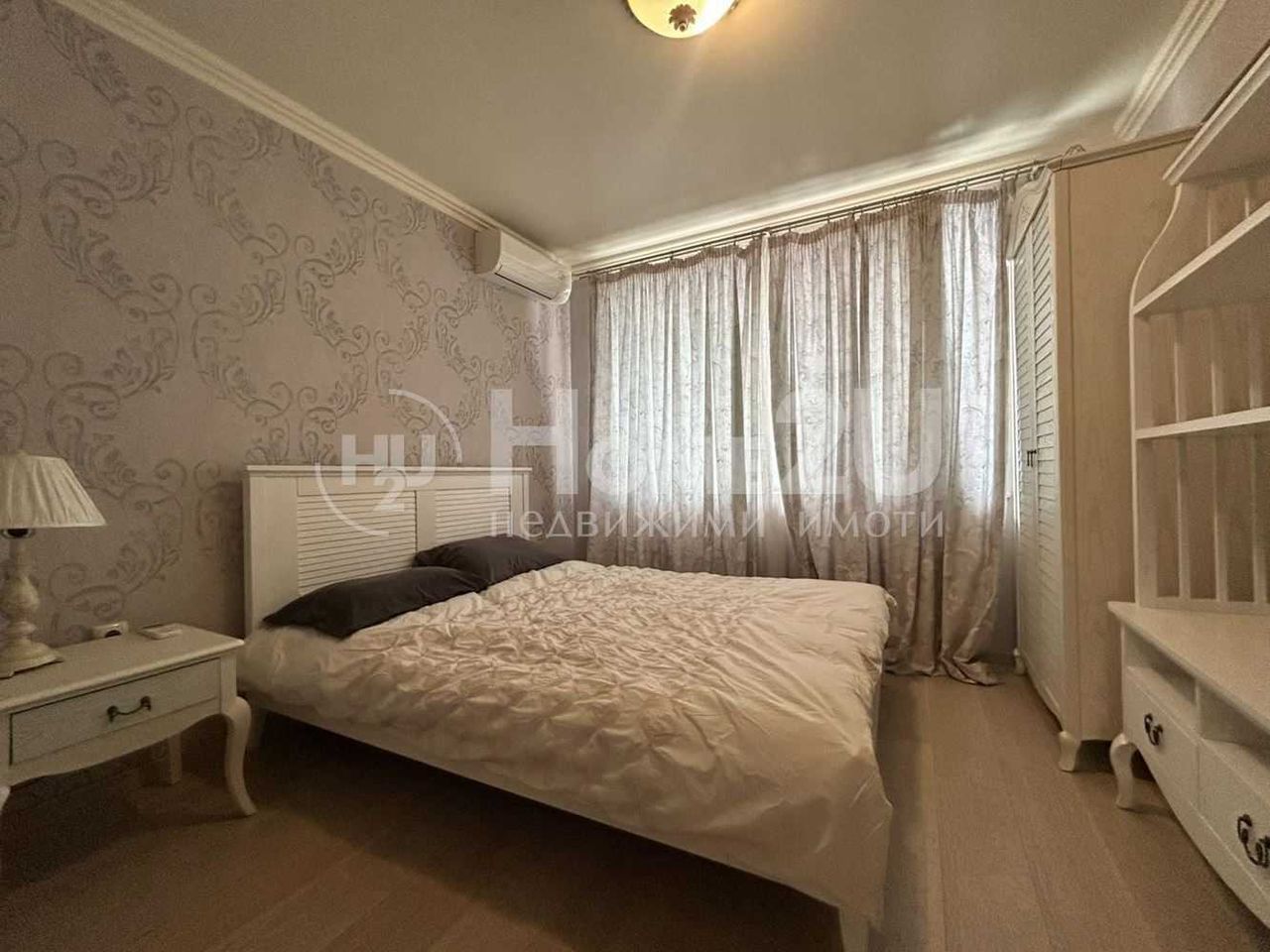 Продава се Тристаен апартамент в к.к. Св.Св. Константин и Елена - 195 кв.м за 2000 €/кв.м - Снимка #6