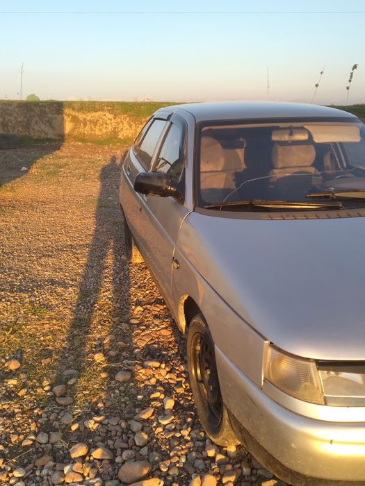 Срочно продаю машину 2112