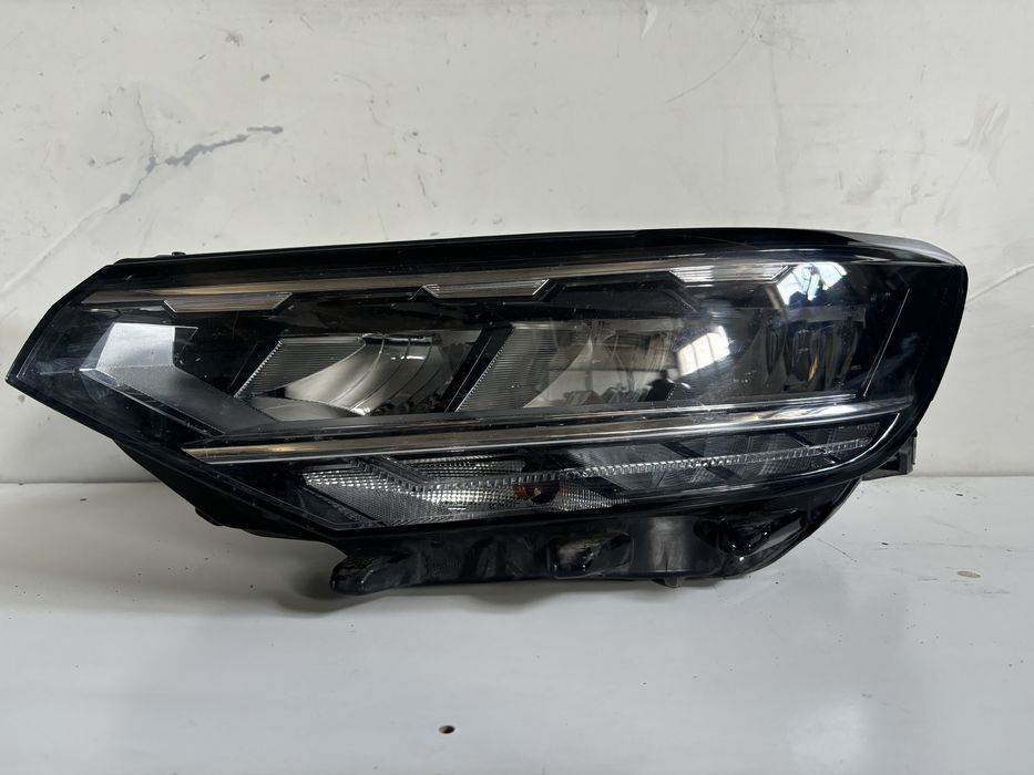 Far Stanga Full LED VW Passat B8 2020/2023 3G1941035P