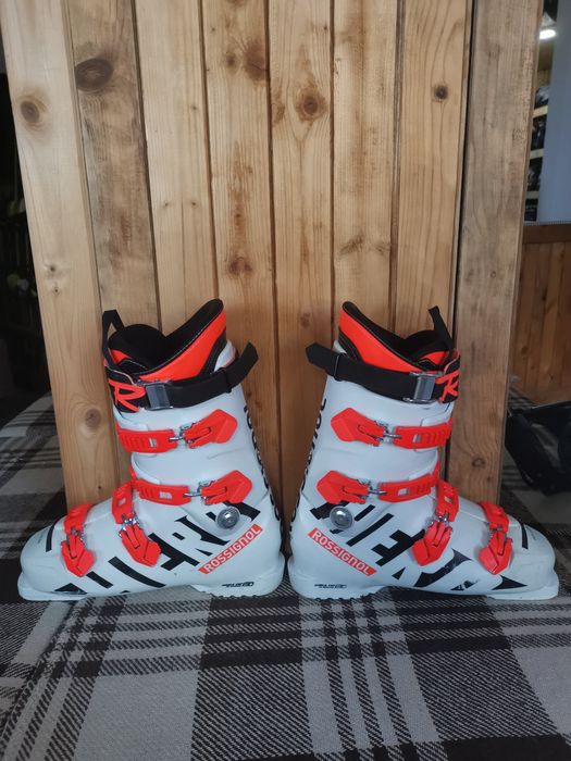 Ски обувки с подгряване