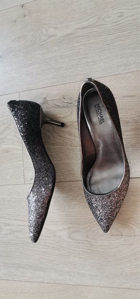 Обувки Guess,united nude,desigual,karl ,Michael Kors