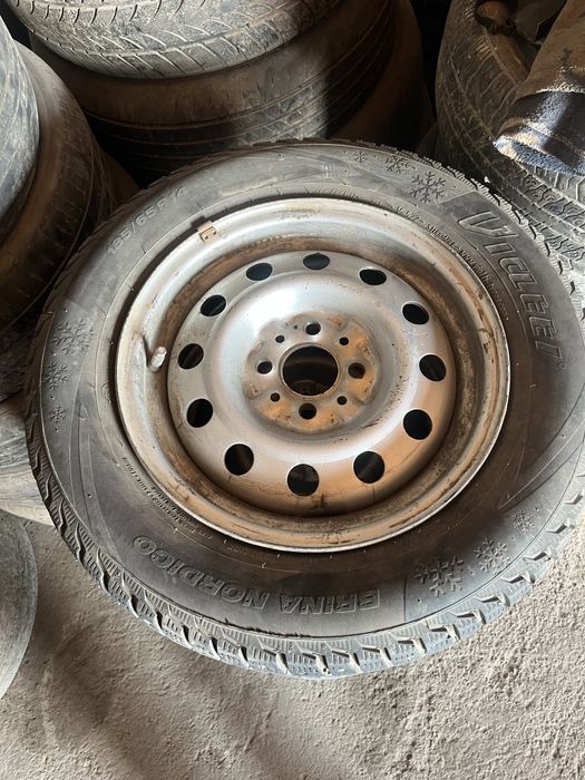 Зимни шина прадаётся