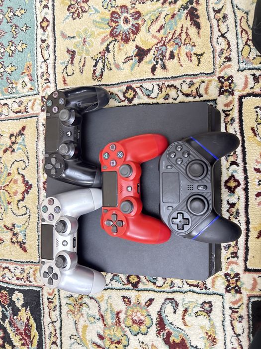 Playstaion 4 sotiladi/продается