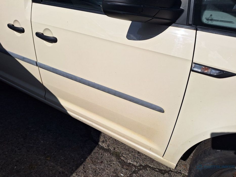 Usa portiera fata dreapta dezechipata VOLKSWAGEN CADDY IV Estate SAB, SAJ 2015 - 2020