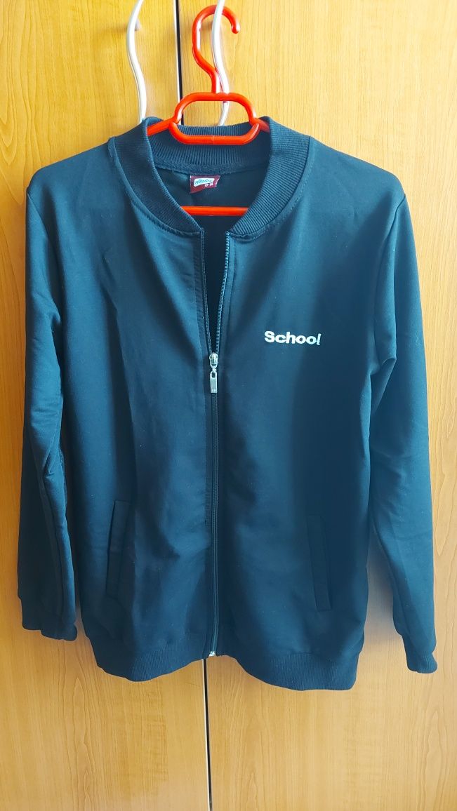 Jacheta bluza hanorac pentru scoala baieti varsta 13 ani