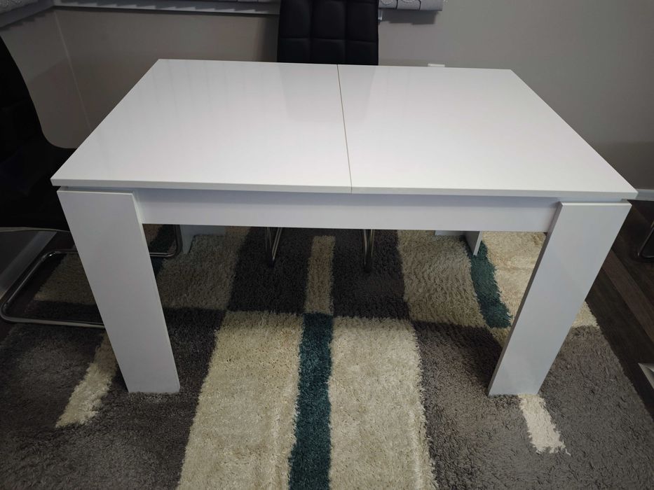 Трапезна кухненска маса