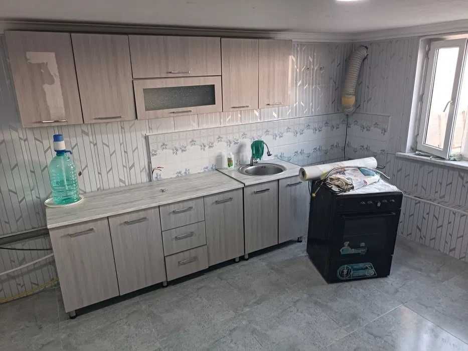 Срочно продается дом в парвозе 2.5 км от уч кахрамон 6 сотки 126000$